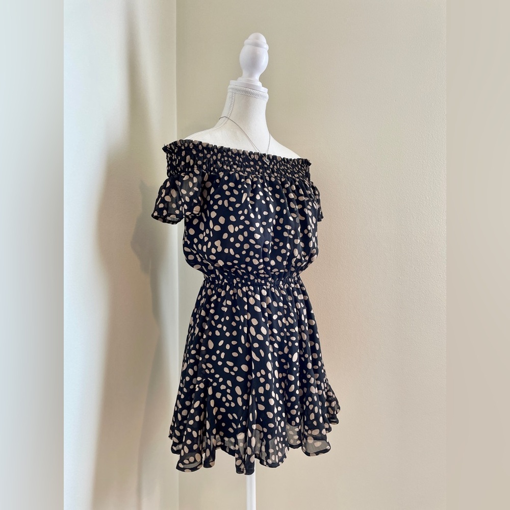 |Francesca’s| Women’s Madilyn Romper - Picture 2 of 7